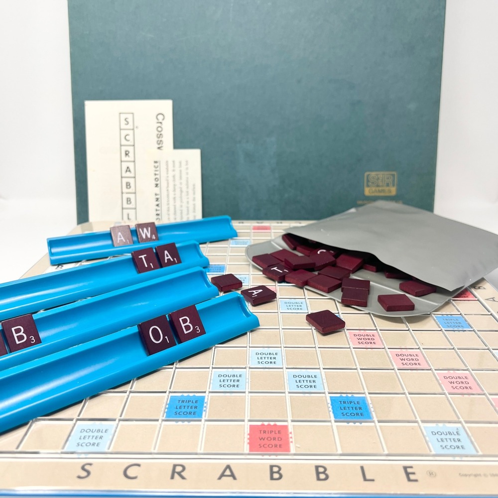 Vintage 1977 SCRABBLE Deluxe Edition Turntable Board Game Selchow & Righter Co